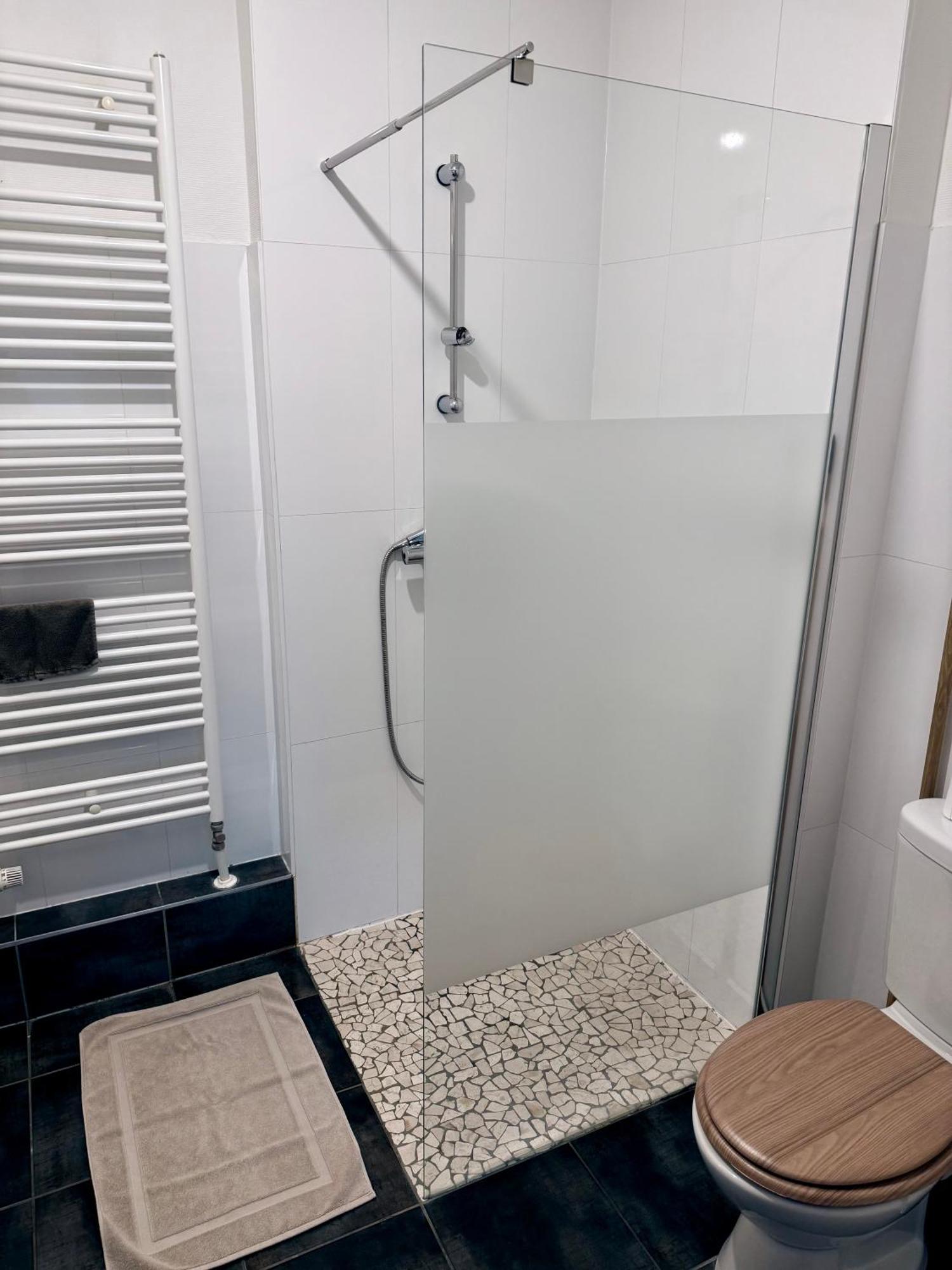 Le T2 Appartement Moderne Avec Terrasse Et Parking Strasburg Zewnętrze zdjęcie